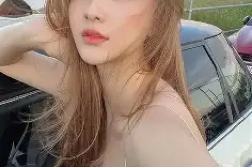 最近小红书突然成热门原因是几十万美国人涌入中美网民对帐本是中美民间交流的幸事却被一些歪嘴和尚念成了张维为的辩护词可笑。
